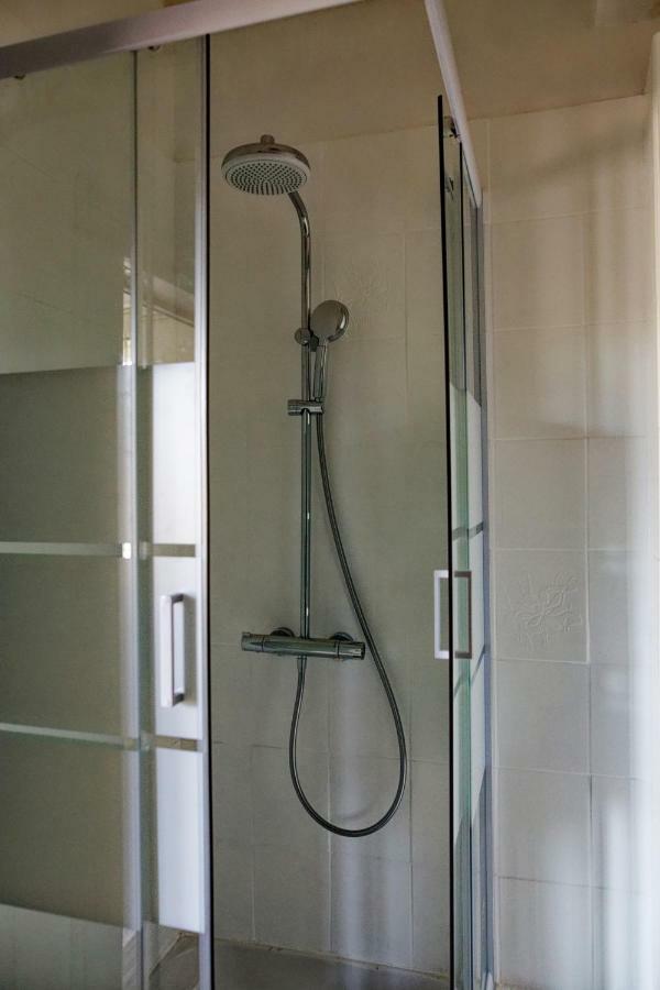 Appartement Complet 6 Personnes 80M2 , Centre Ville De Beaune Avec Parking Exterior foto